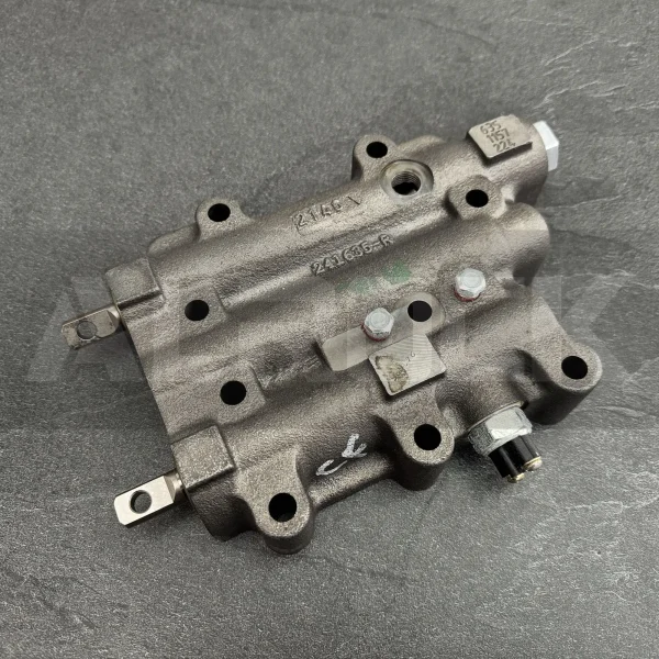 3/2-Way Directional Control Valve Configuration in Dana 241636 | High-Pressure Hydraulic Circuit