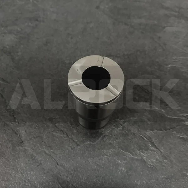NPT 1/2" Threaded Ports on Damping Piston 3201195404 | ISO 7-1 Compliant Connections
