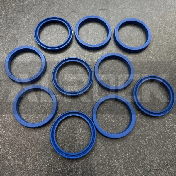 Montabert 86726668 – FKM (Viton) rubber | Dual-lip design | 7mm cross-section (ISO 3601-1)