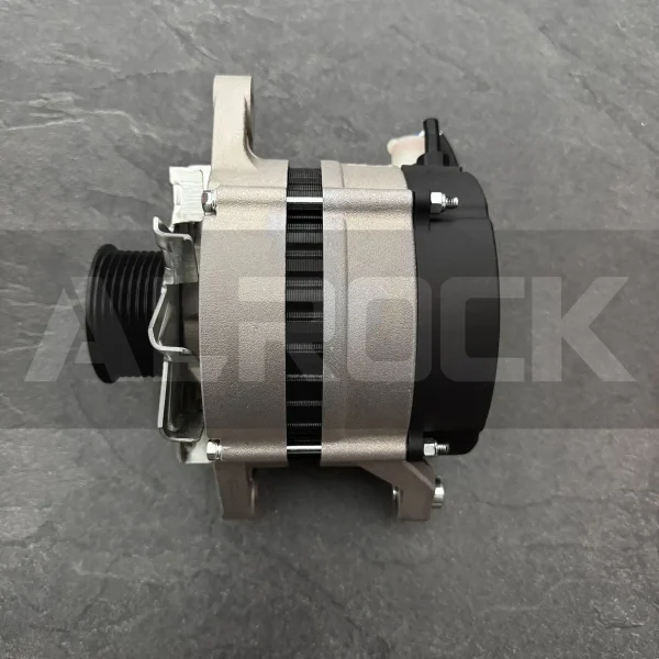 4-cylinder diesel engine (1800rpm) | 2.8L displacement | 45kW maximum output