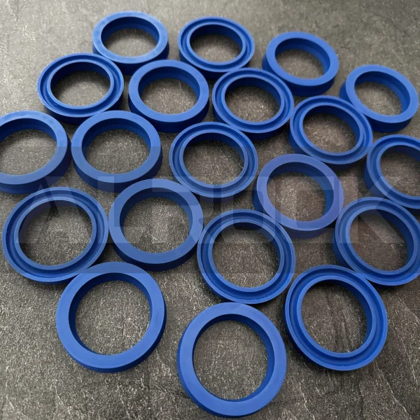 FKM (Viton) rubber compound | Single-lip design | 6mm cross-section (ISO 3601-1)